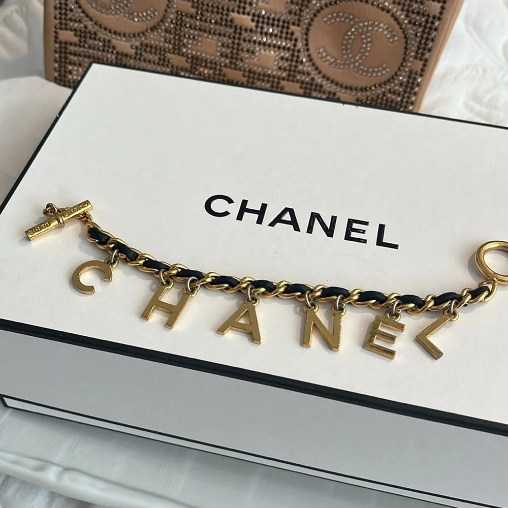 CHANEL RARE VINTAGE TOGGLE LEATHER CHARM BRACELET